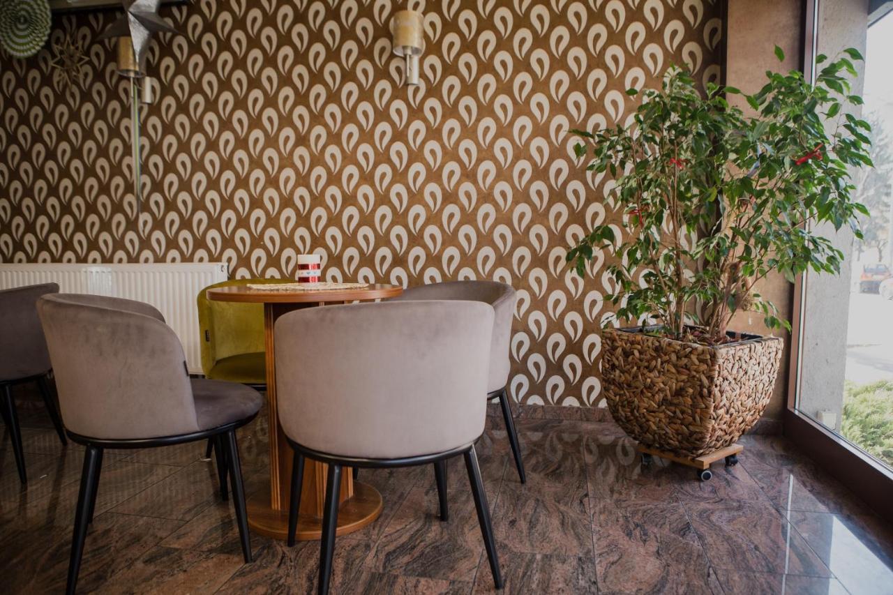 Wolf Hotel Sarvar Exterior photo