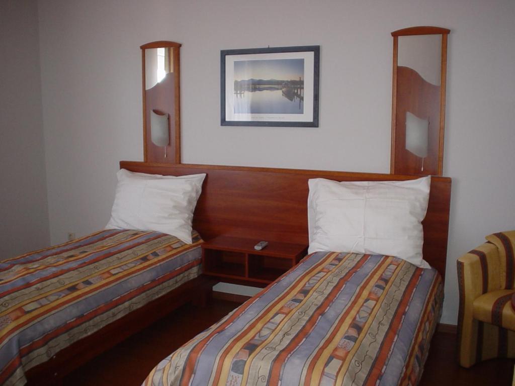 Wolf Hotel Sarvar Room photo